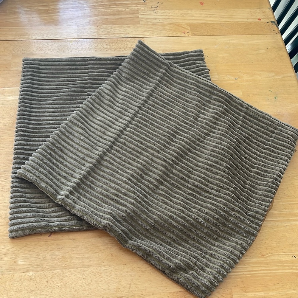 17.5”x17.5” pillow case set (2)